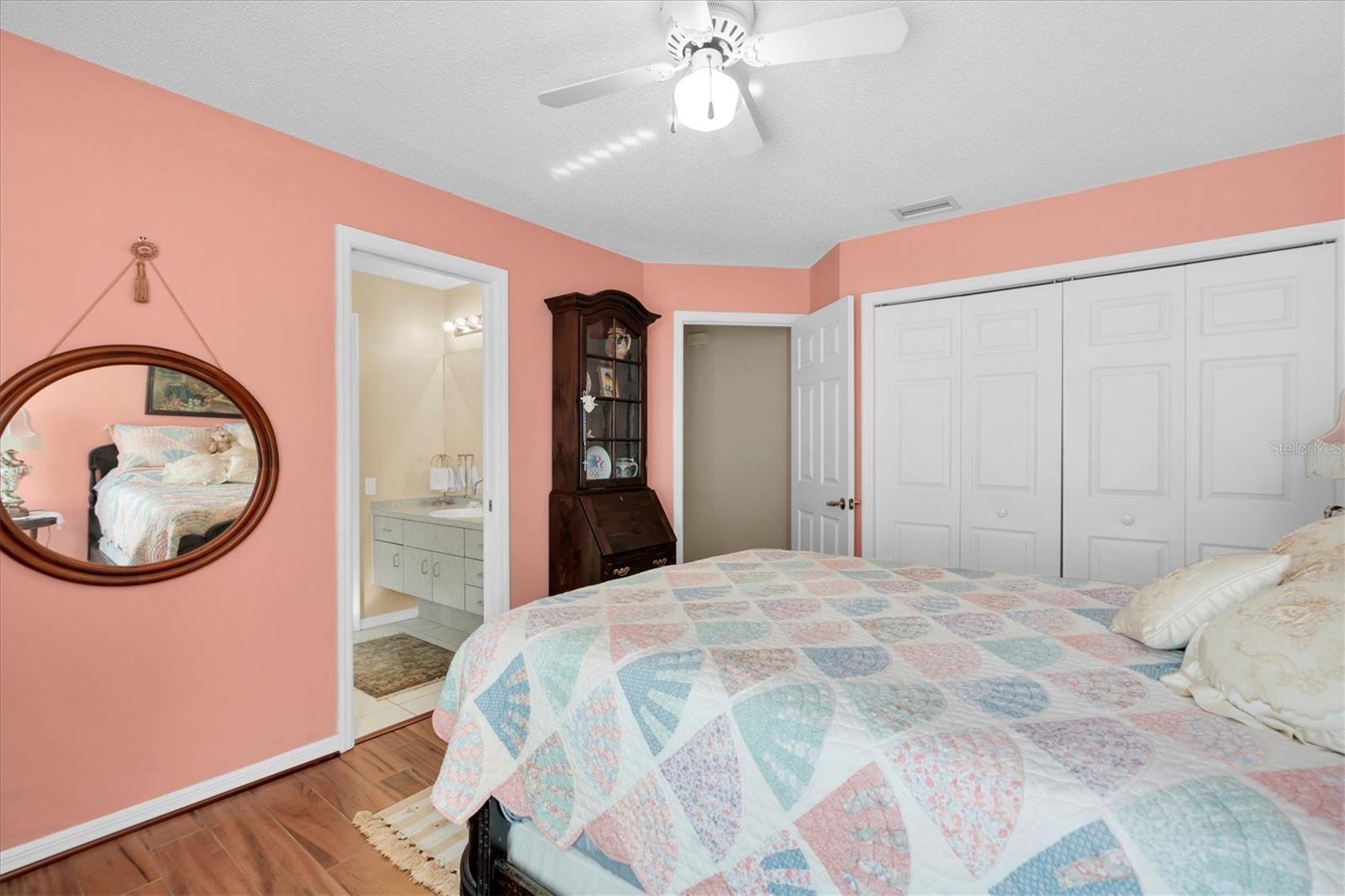 Listing photo id 27 for 1226 Hoversham Drive