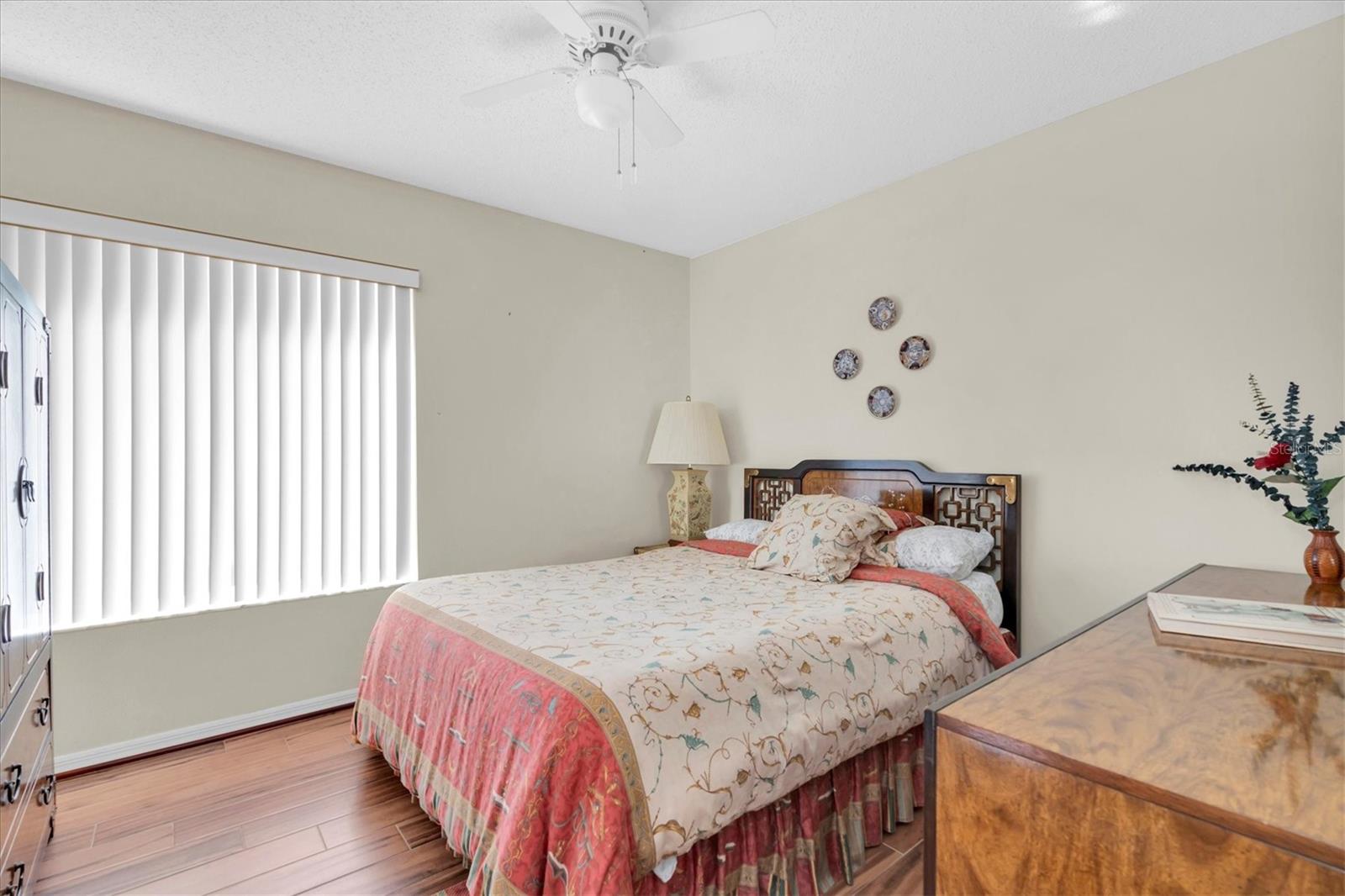 Listing photo id 28 for 1226 Hoversham Drive