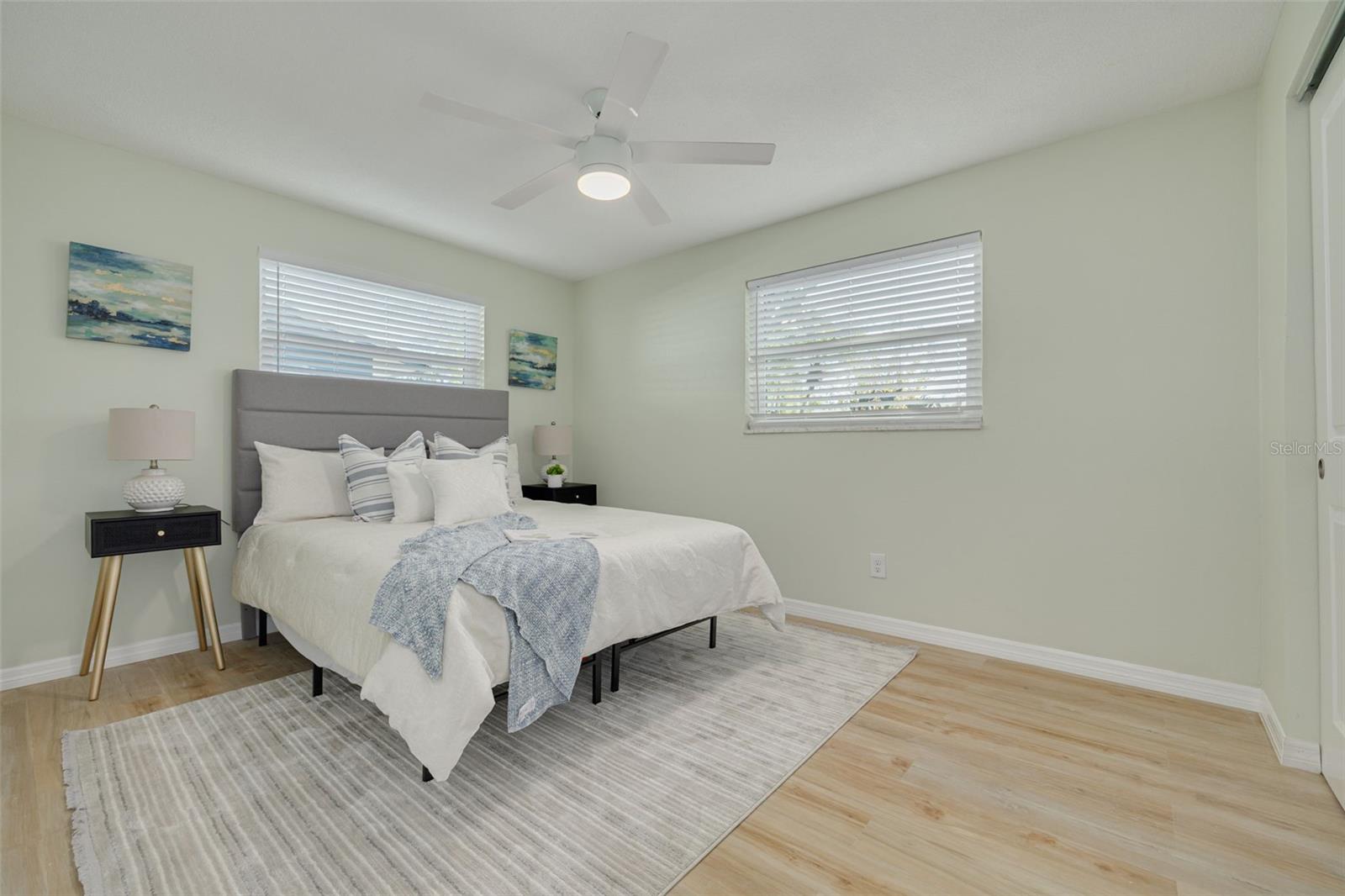 Image 4 of 28 For 2004 Douglas Avenue