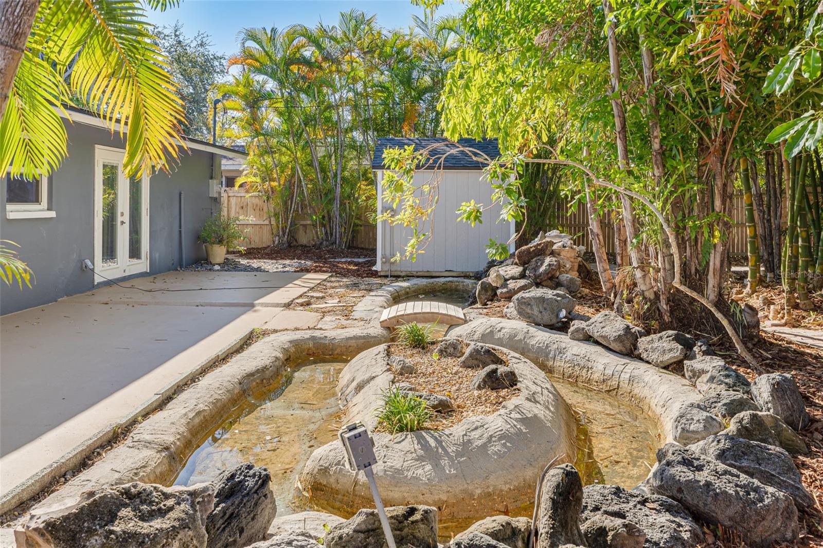 Image 5 of 28 For 2004 Douglas Avenue