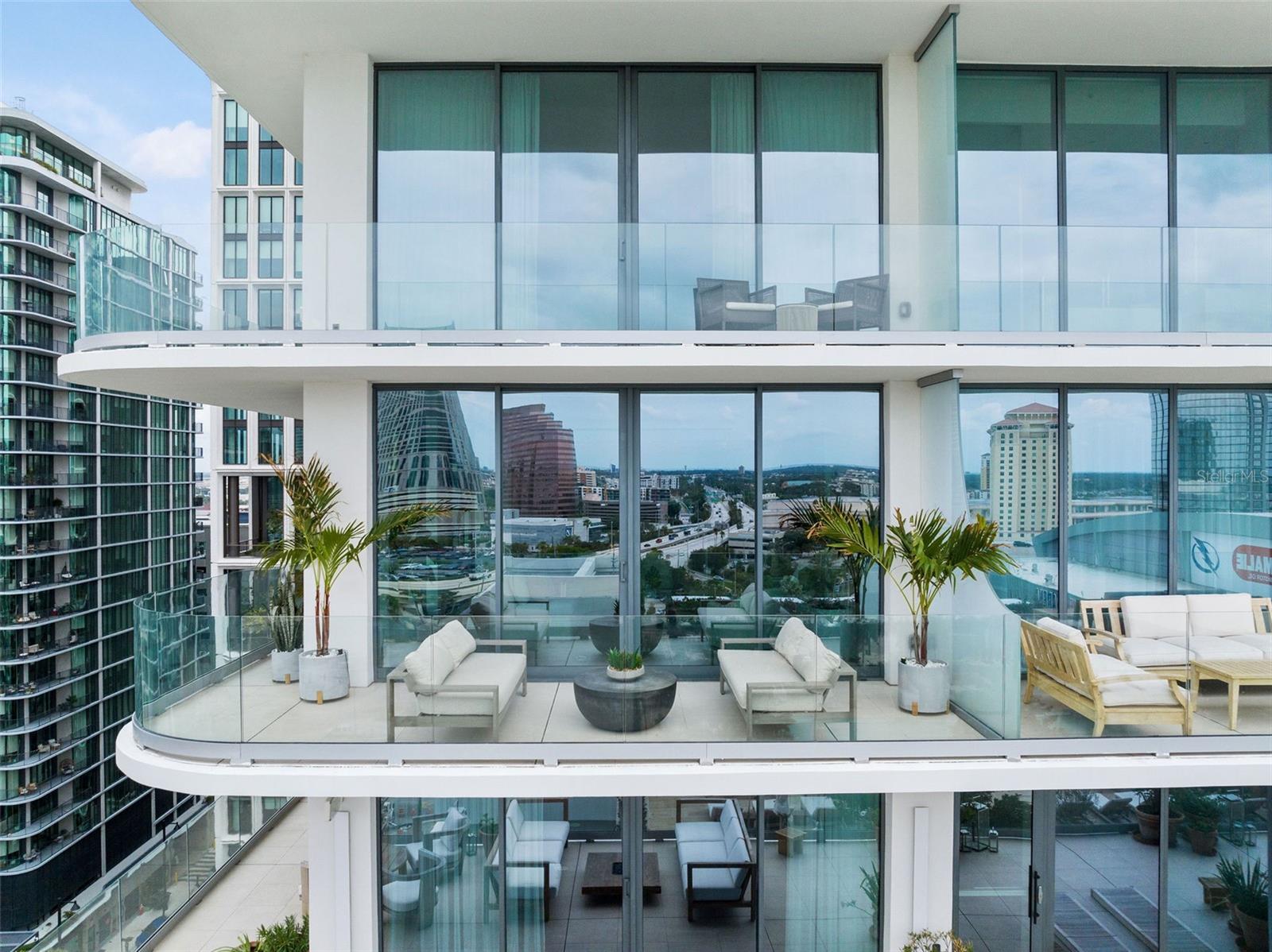 Image 4 of 68 For 1000 Water Street 1103