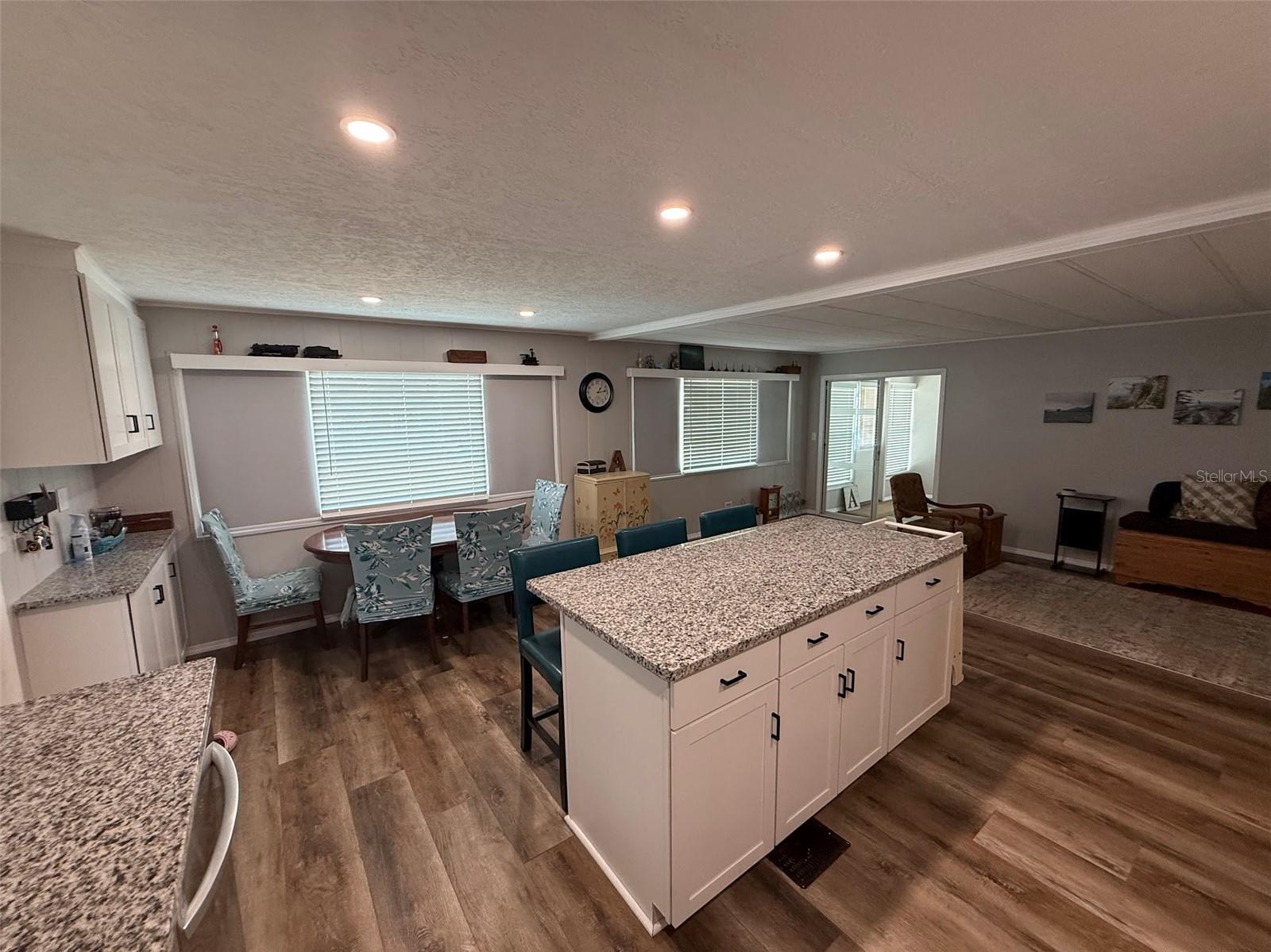 Image 3 of 14 For 4655 Madison Avenue