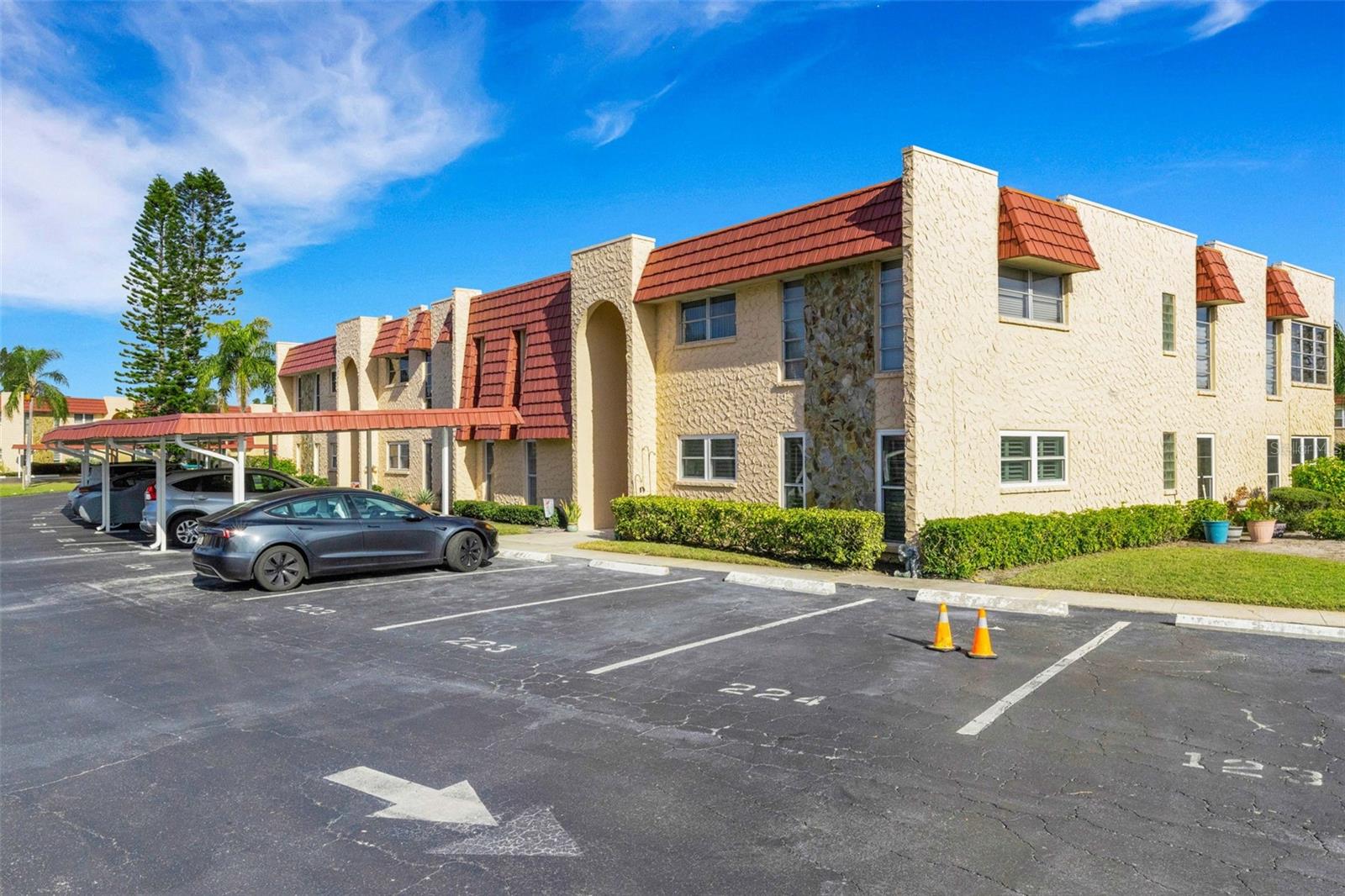 Details for 122 Buttonwood Circle 122, SEMINOLE, FL 33777