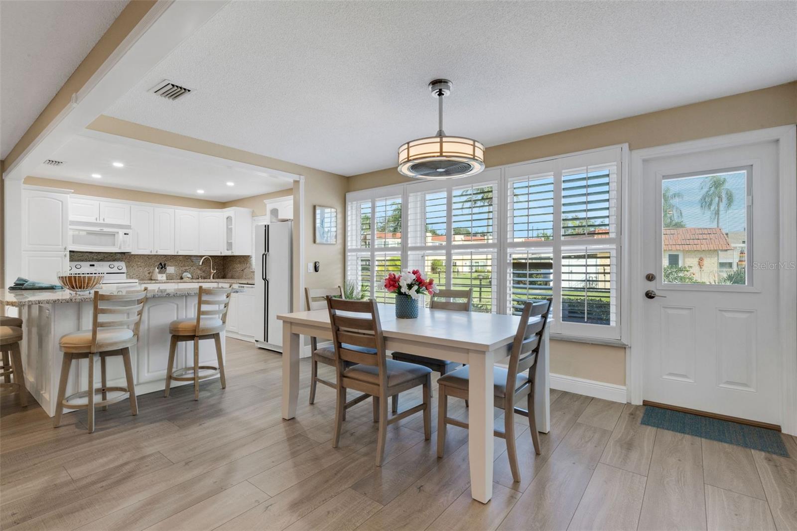 Image 12 of 35 For 122 Buttonwood Circle 122