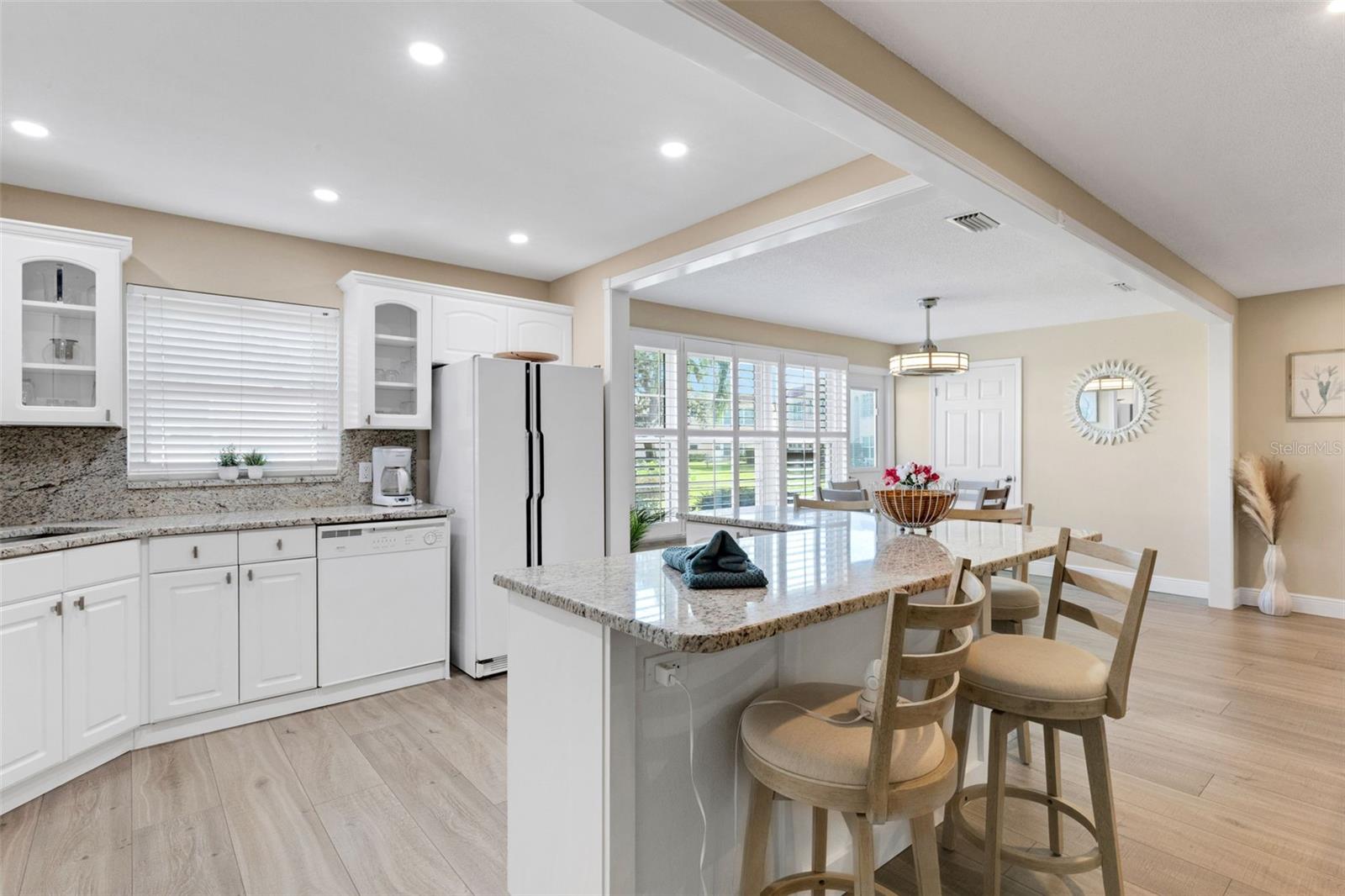 Image 16 of 35 For 122 Buttonwood Circle 122