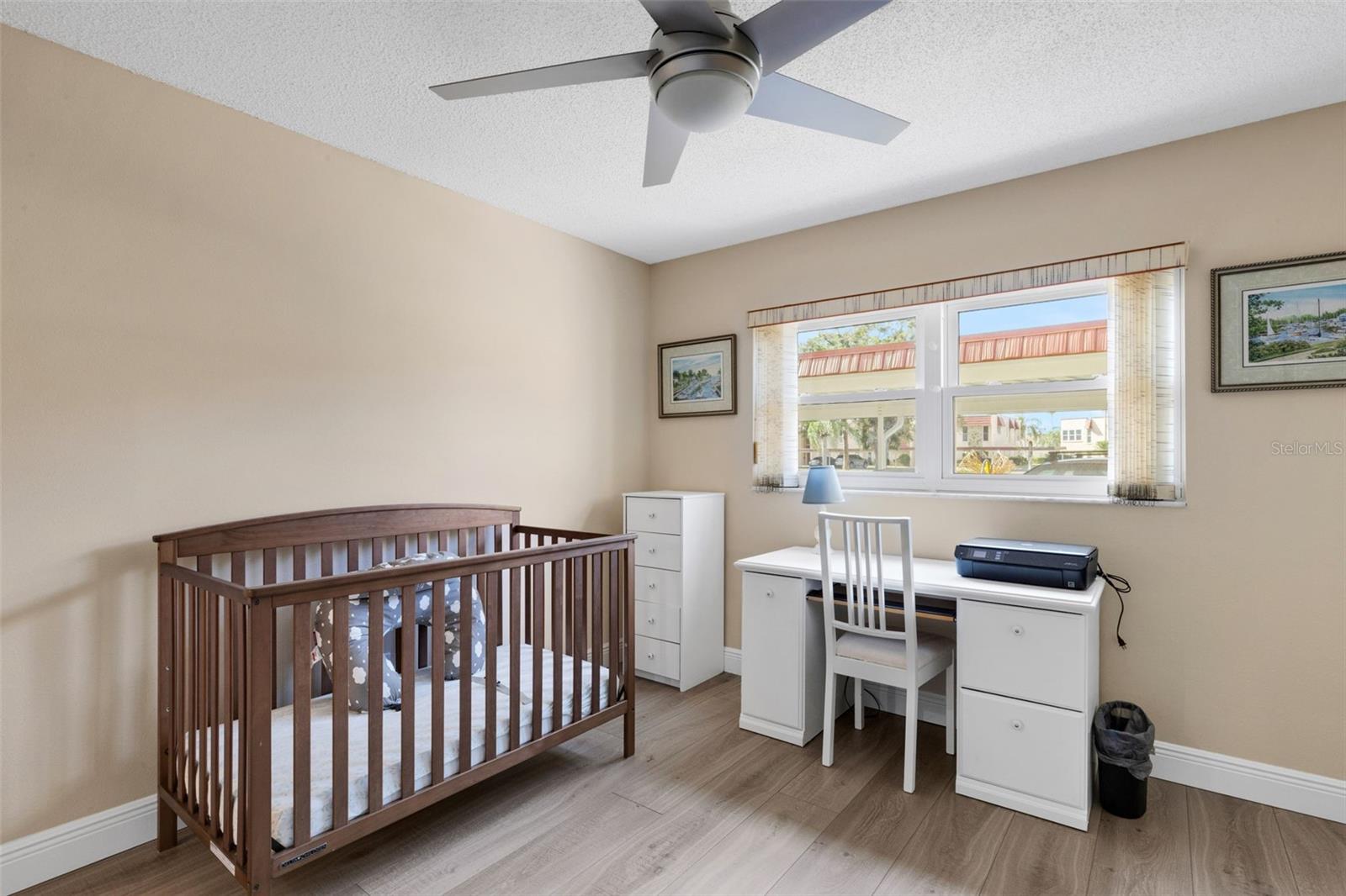 Image 23 of 35 For 122 Buttonwood Circle 122