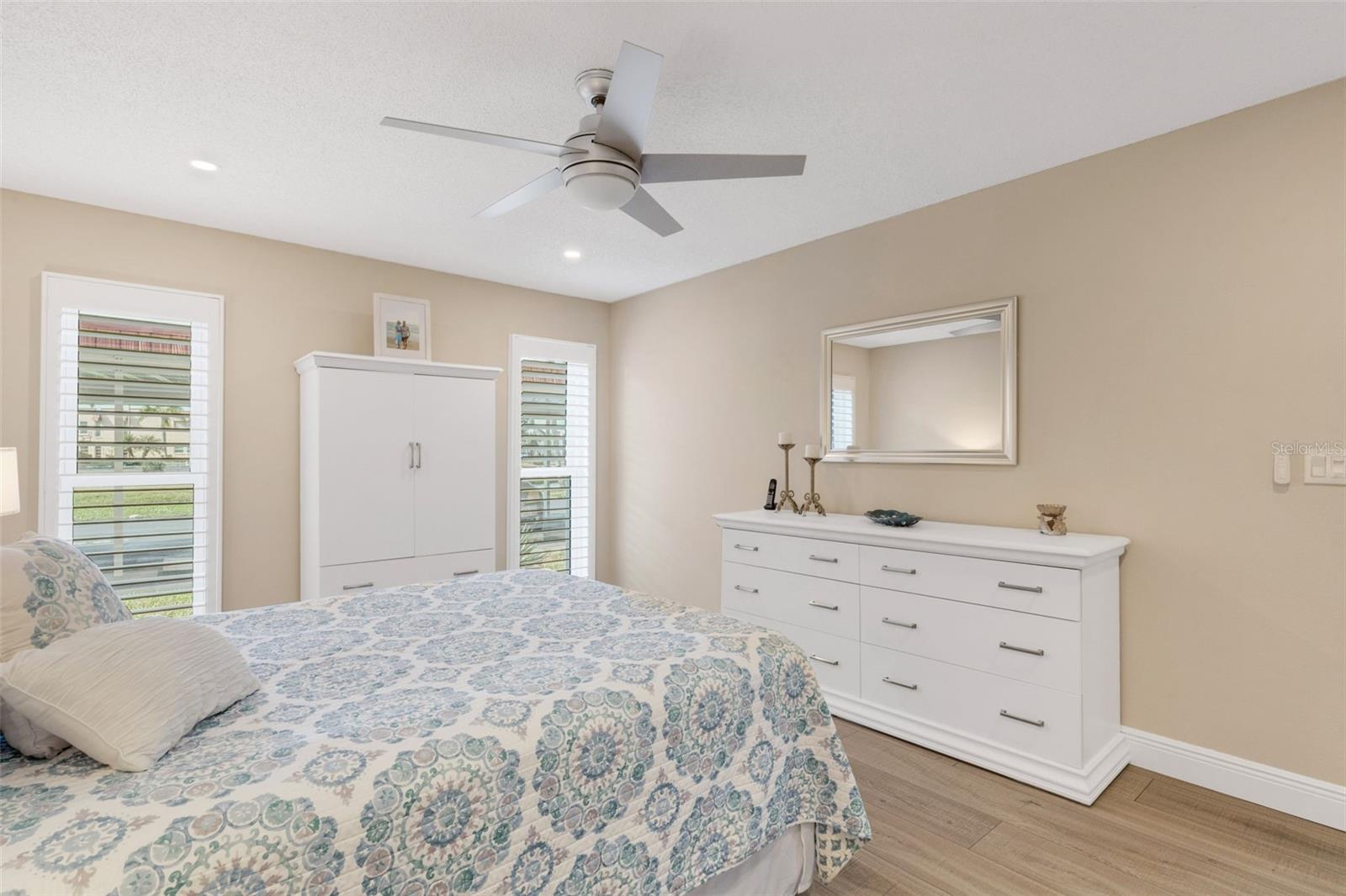 Image 25 of 35 For 122 Buttonwood Circle 122