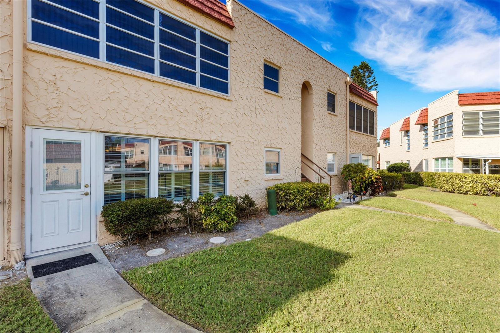 Image 29 of 35 For 122 Buttonwood Circle 122