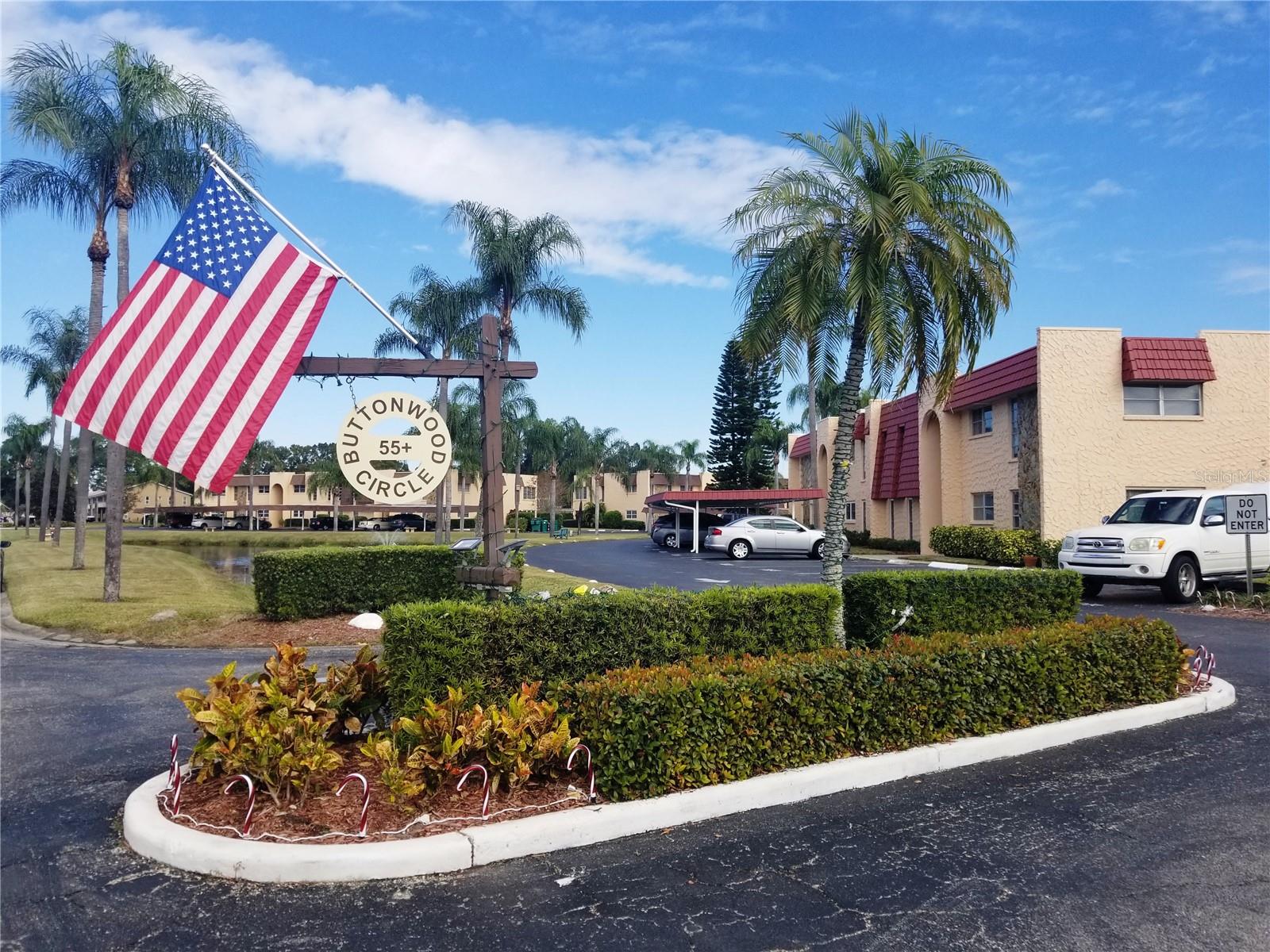 Image 3 of 35 For 122 Buttonwood Circle 122