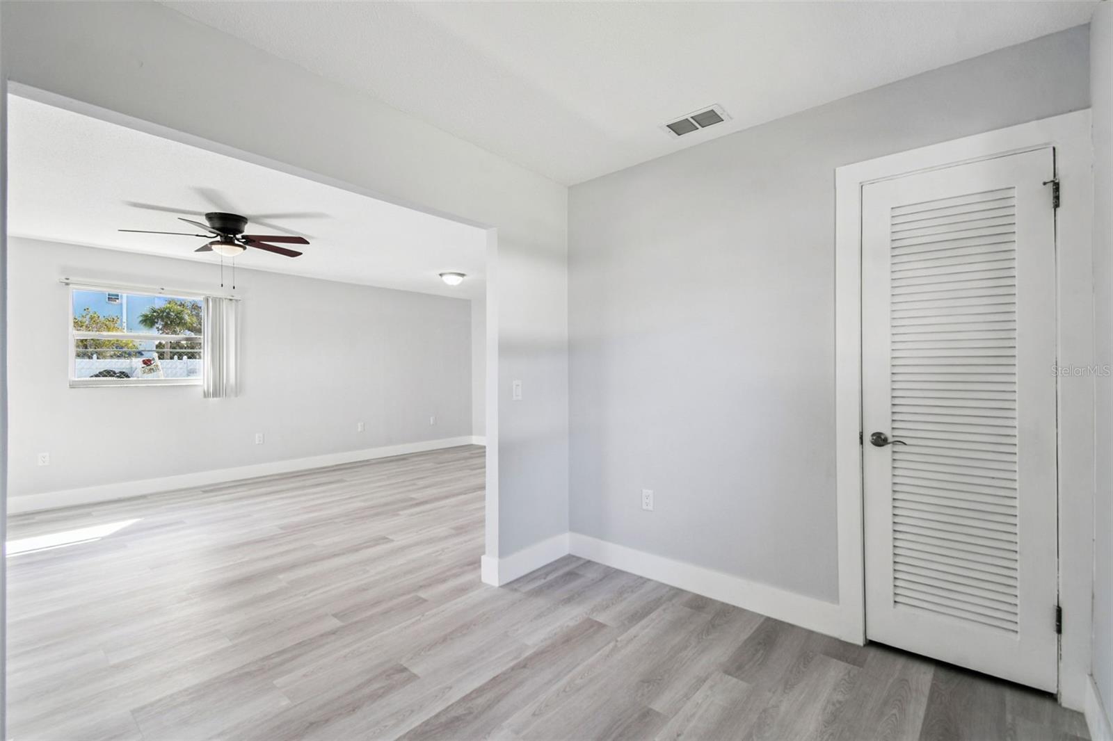 Image 14 of 92 For 4911 Floramar Terrace