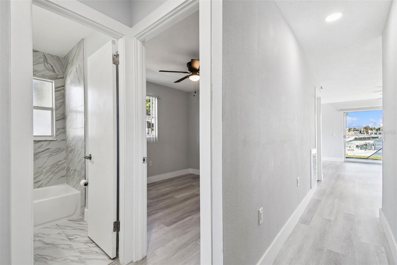 Image 16 of 92 For 4911 Floramar Terrace