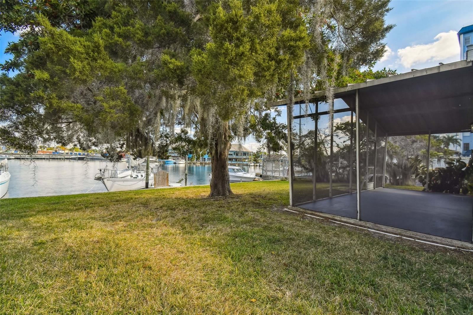 Image 33 of 92 For 4911 Floramar Terrace