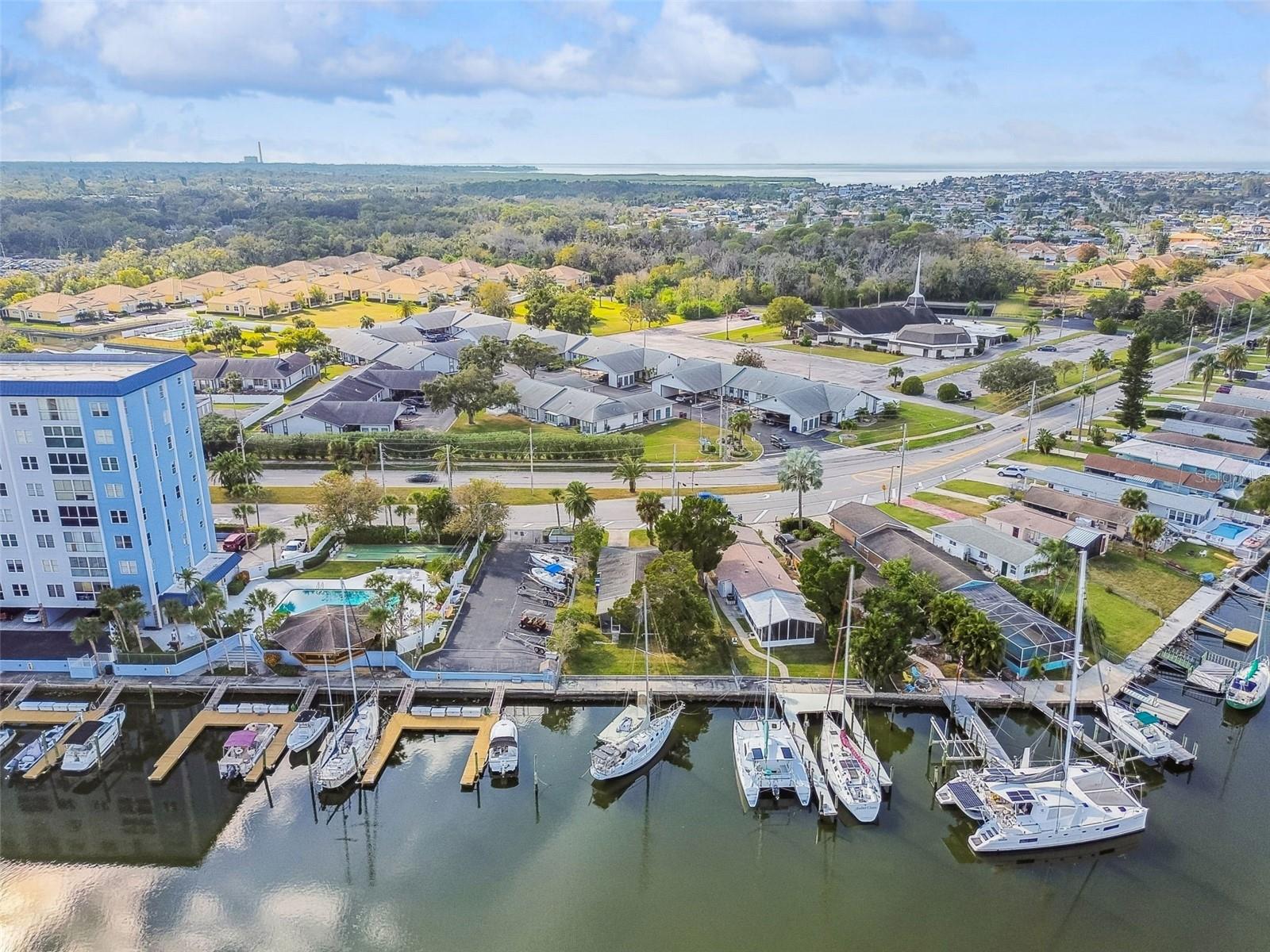 Image 42 of 92 For 4911 Floramar Terrace