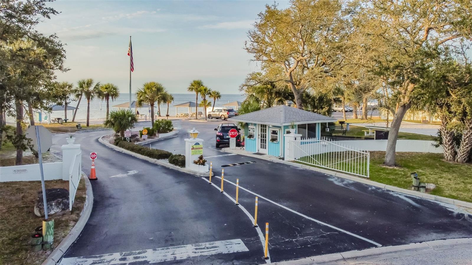 Image 49 of 92 For 4911 Floramar Terrace