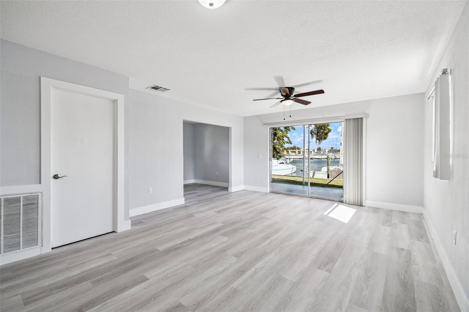 Image 7 of 92 For 4911 Floramar Terrace