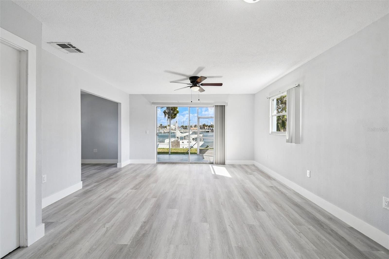 Image 8 of 92 For 4911 Floramar Terrace