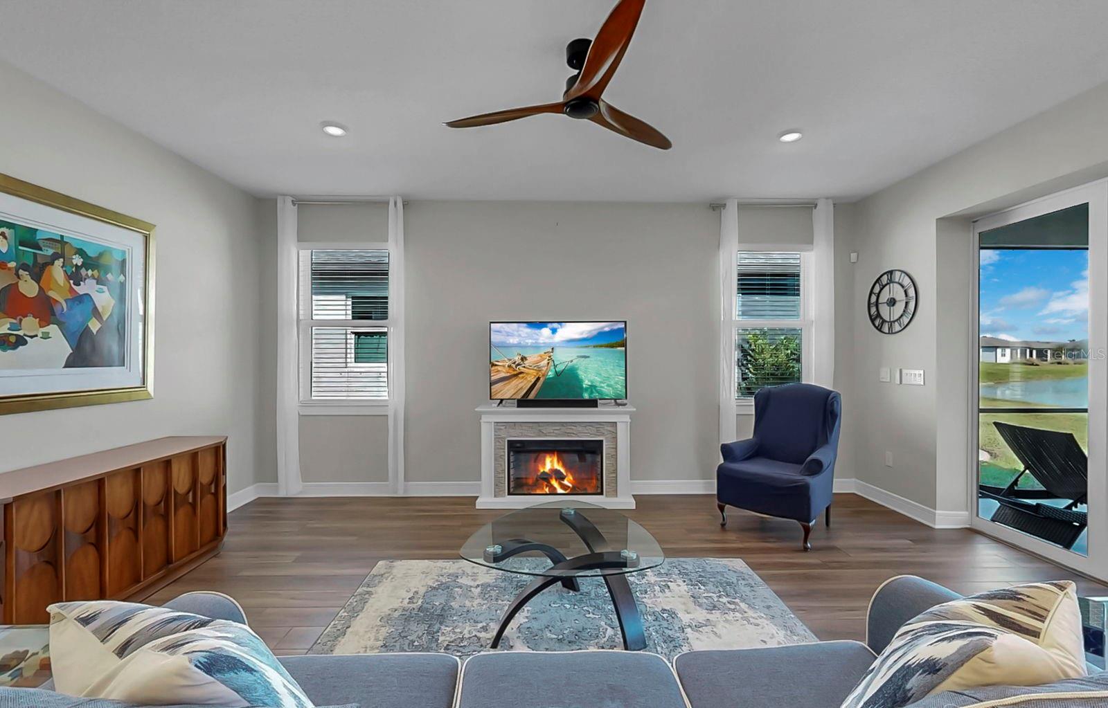 Image 24 of 91 For 10236 Coastal Shores Drive