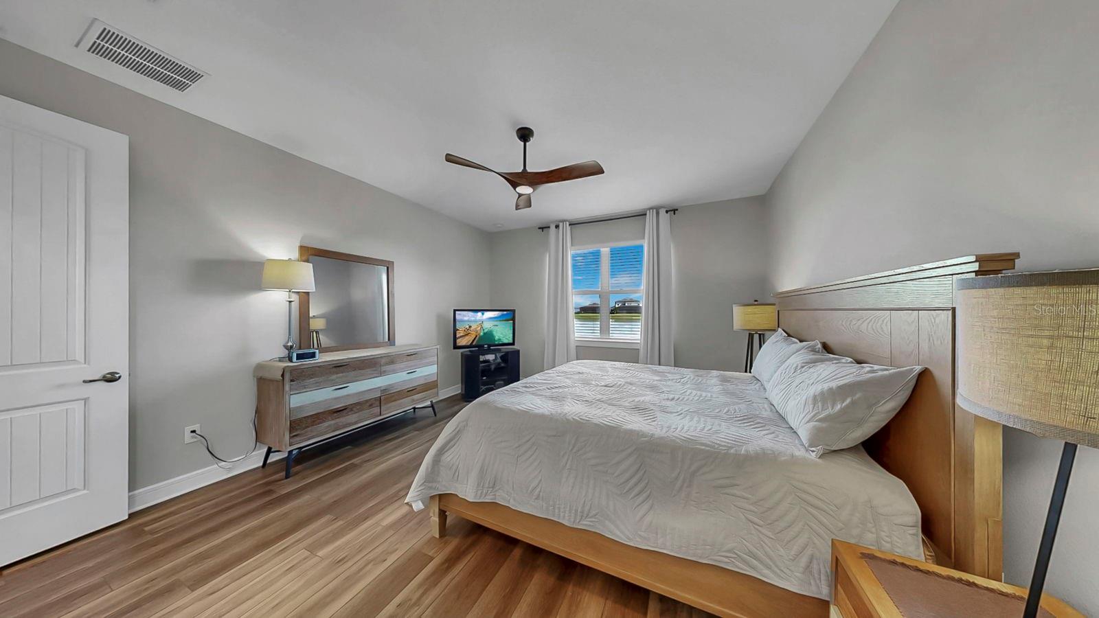 Image 39 of 91 For 10236 Coastal Shores Drive