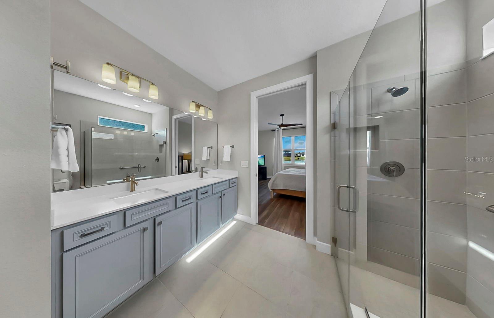 Image 43 of 91 For 10236 Coastal Shores Drive