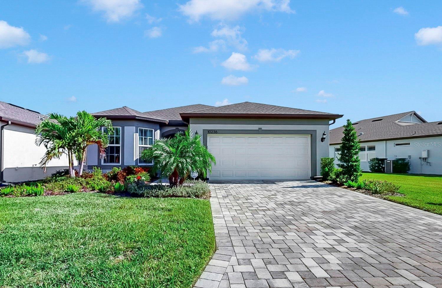 Image 6 of 91 For 10236 Coastal Shores Drive