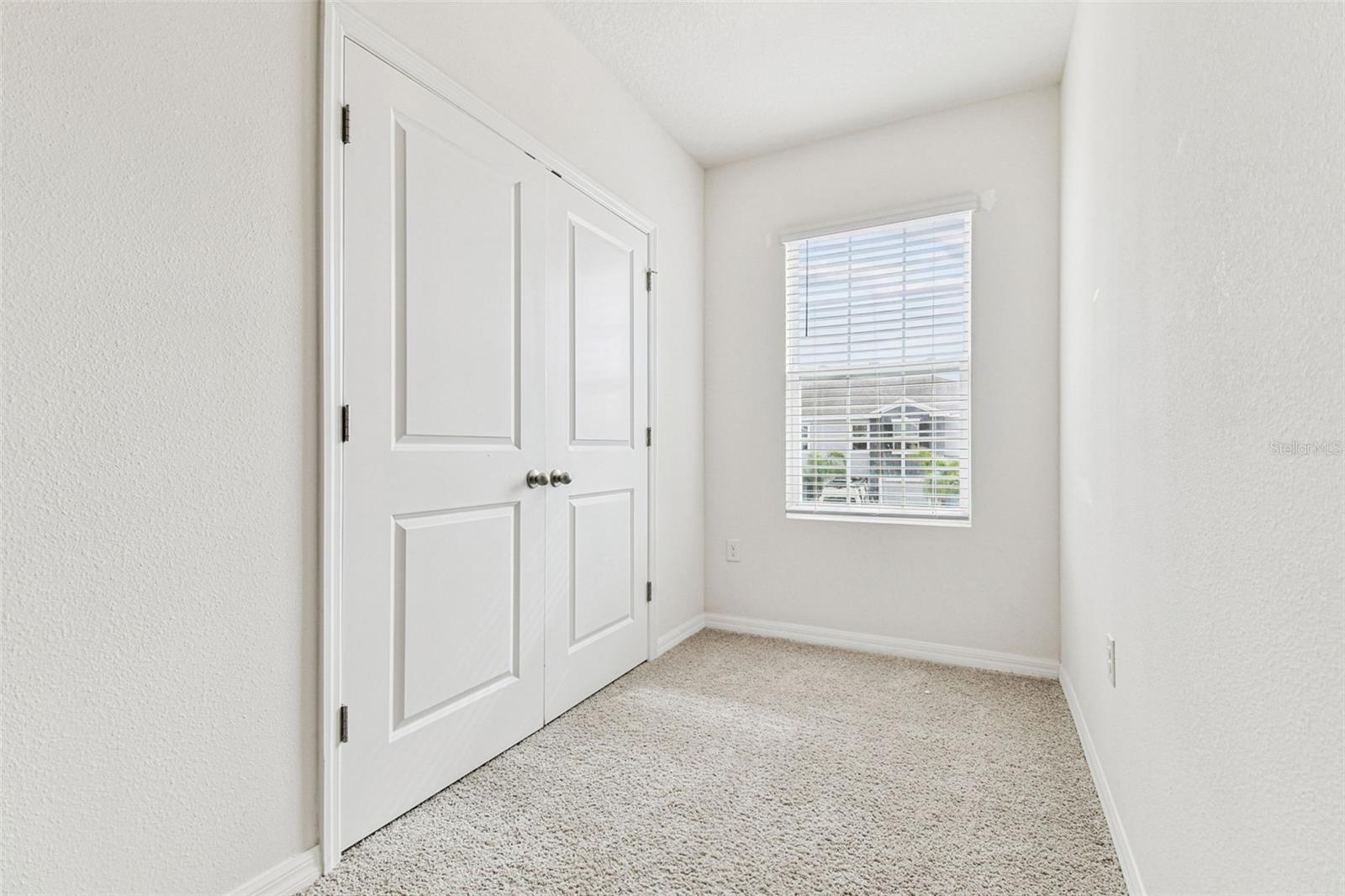 Image 13 of 39 For 2831 Suncoast Blend Drive