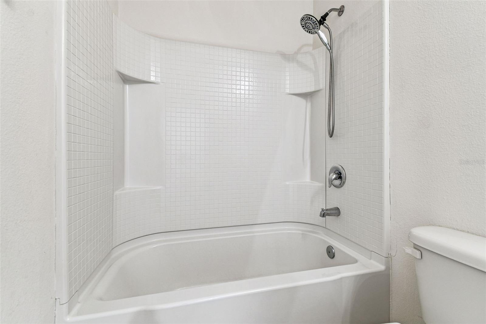 Image 19 of 39 For 2831 Suncoast Blend Drive