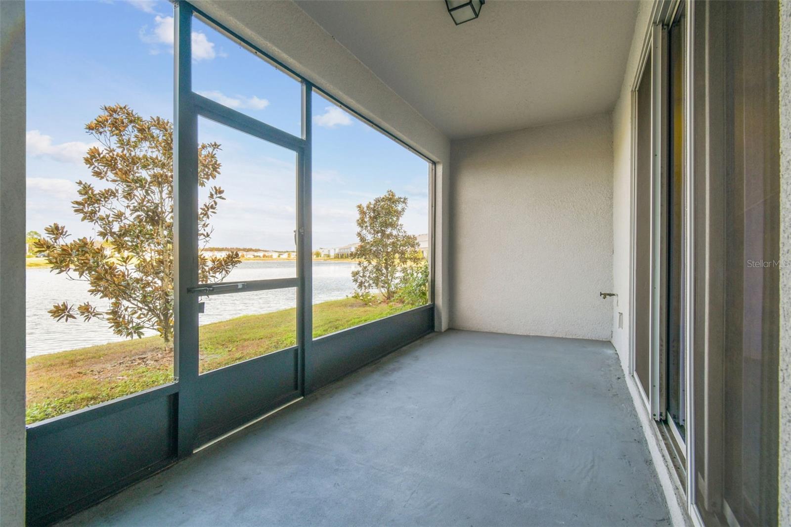 Image 28 of 39 For 2831 Suncoast Blend Drive