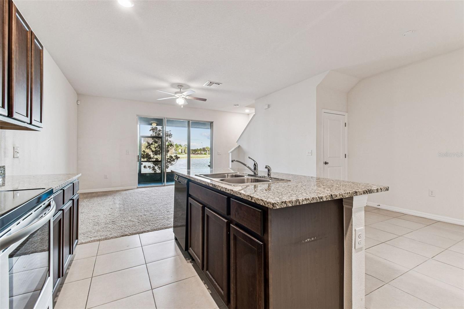 Image 6 of 39 For 2831 Suncoast Blend Drive