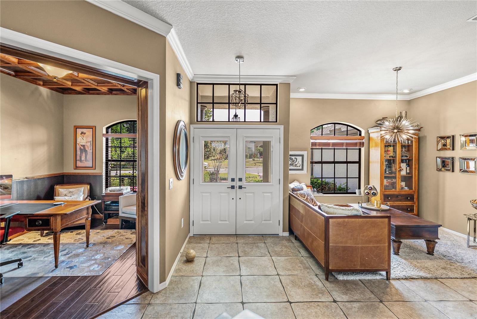 Listing photo id 10 for 13247 Thoroughbred Drive