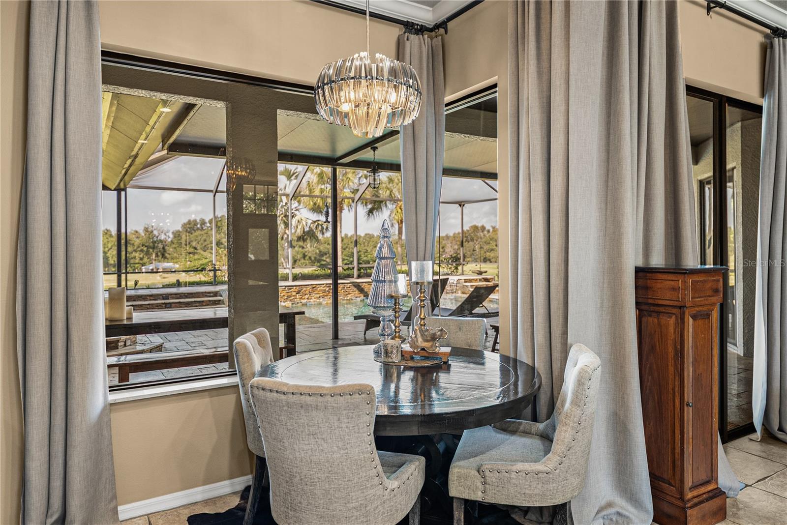 Listing photo id 27 for 13247 Thoroughbred Drive