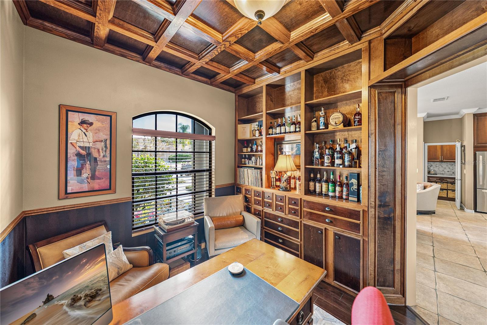 Listing photo id 33 for 13247 Thoroughbred Drive