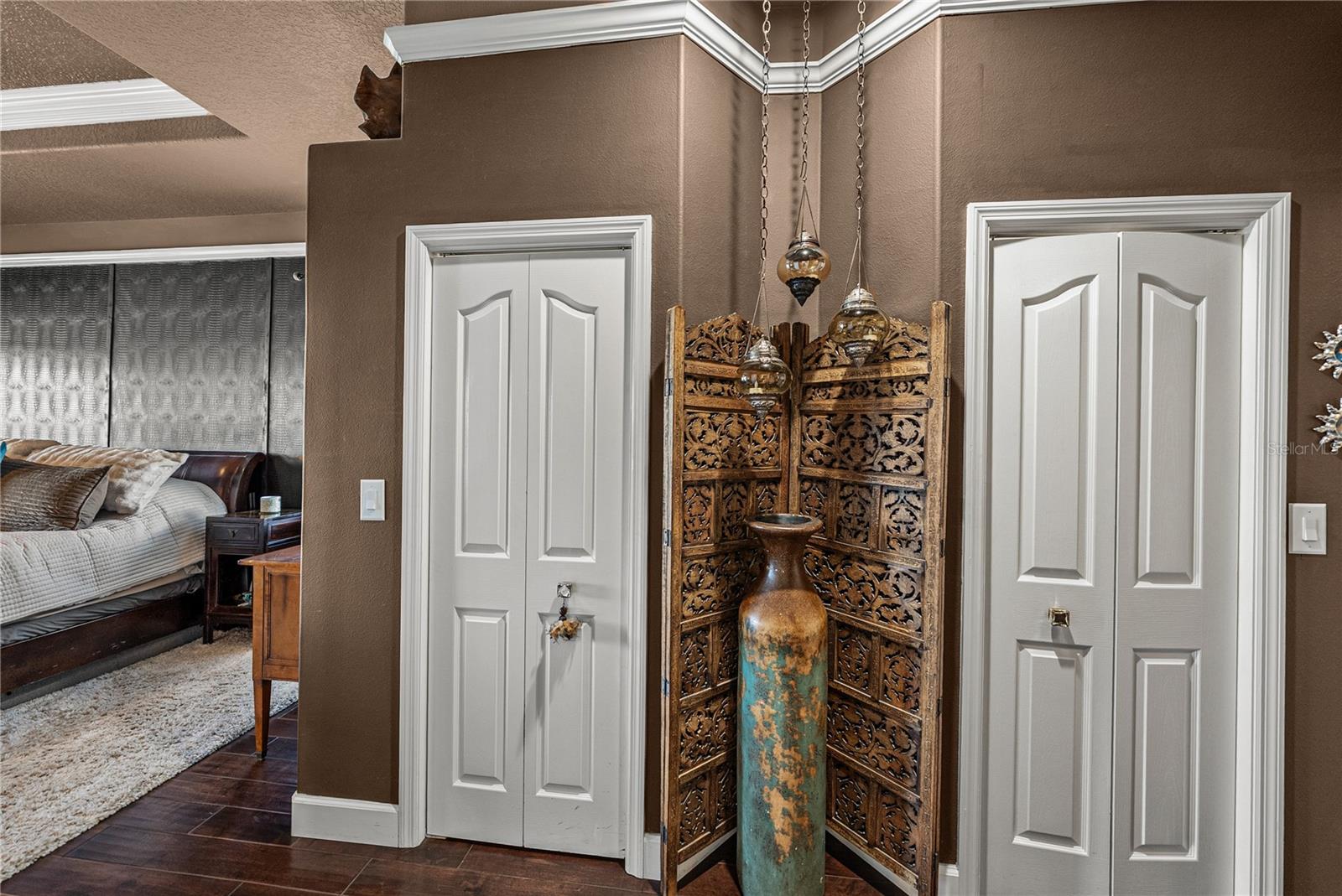 Listing photo id 39 for 13247 Thoroughbred Drive