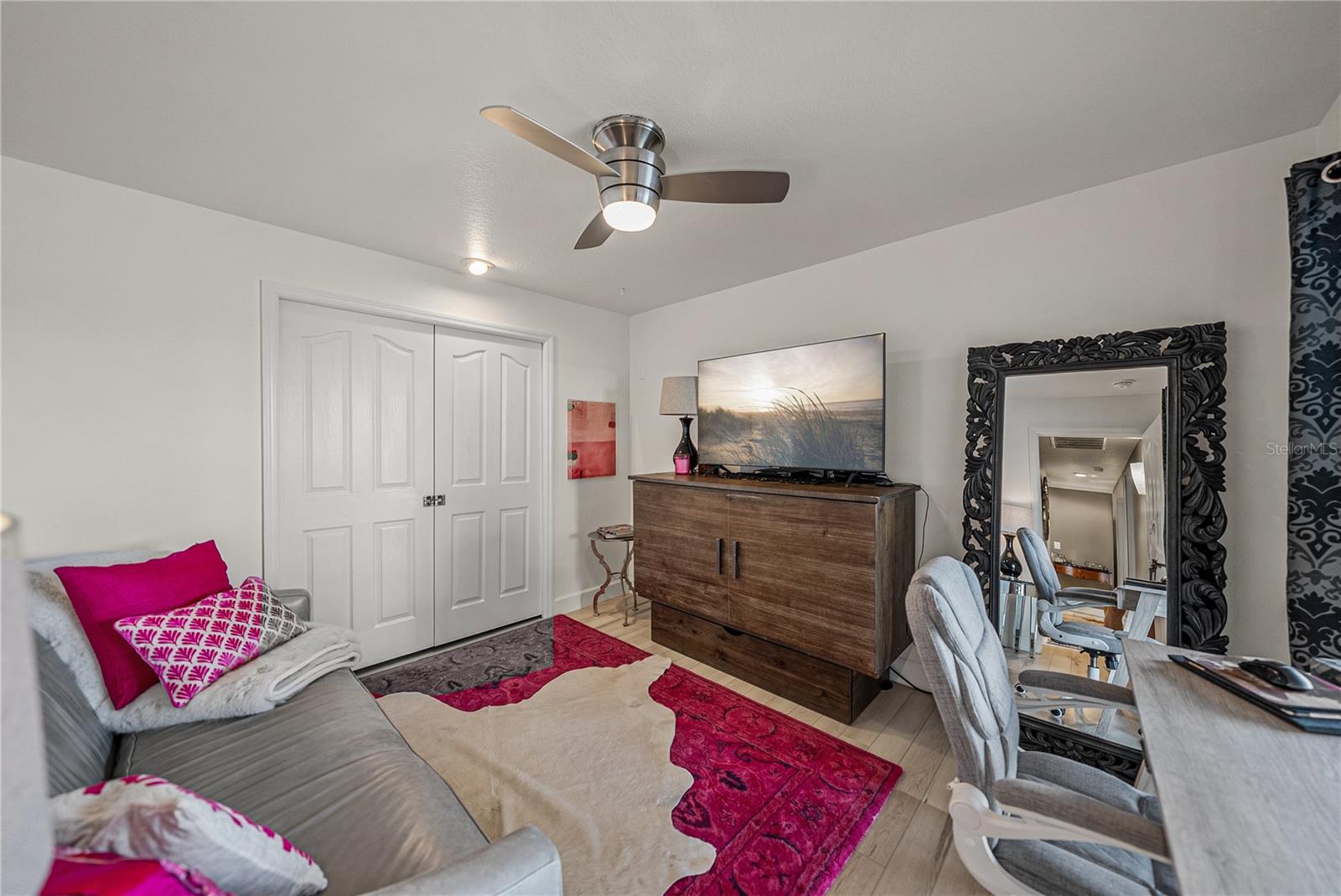 Listing photo id 45 for 13247 Thoroughbred Drive