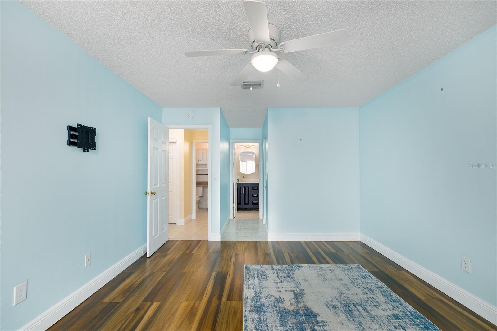 Image 13 of 21 For 1515 12th Court Se