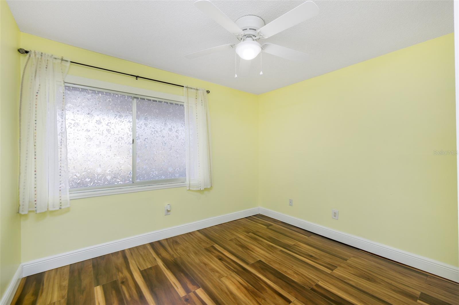 Image 16 of 21 For 1515 12th Court Se