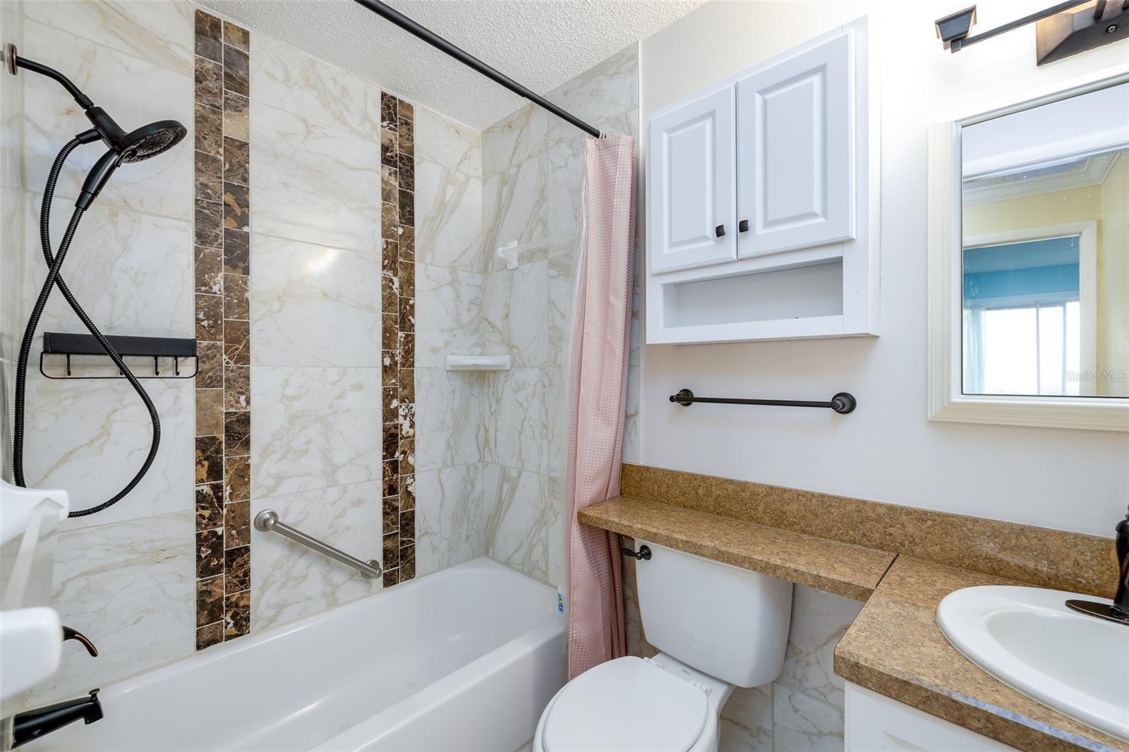 Image 18 of 21 For 1515 12th Court Se