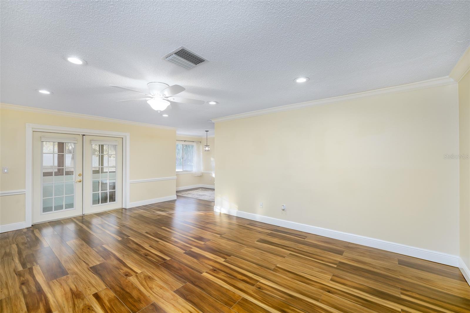 Image 3 of 21 For 1515 12th Court Se