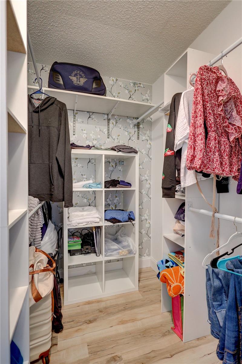 Image 18 of 66 For 3390 Stonehaven Court W A