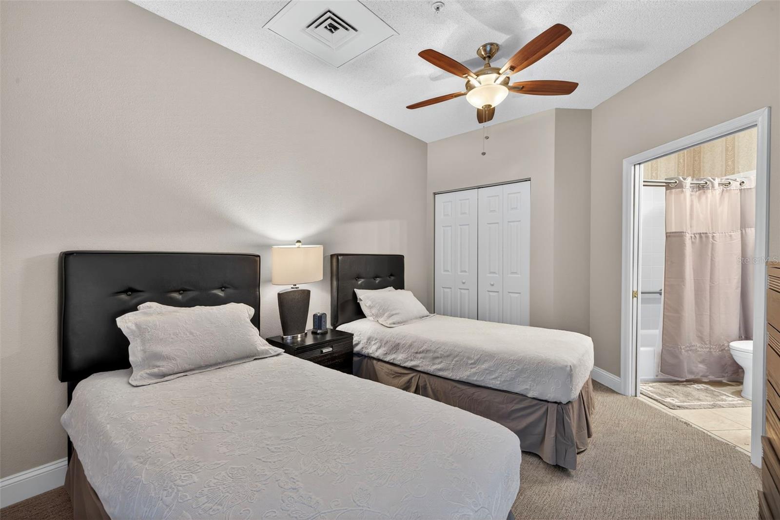 Image 57 of 66 For 288 Beach Drive Ne 4b