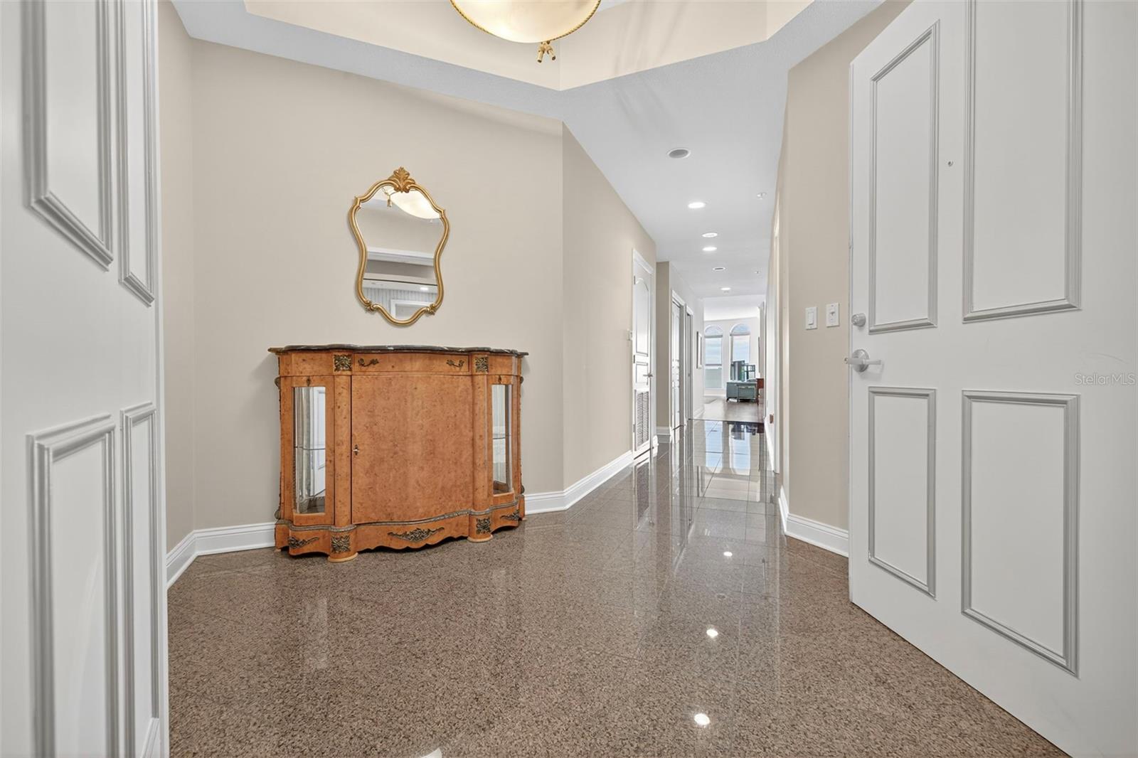 Image 9 of 66 For 288 Beach Drive Ne 4b