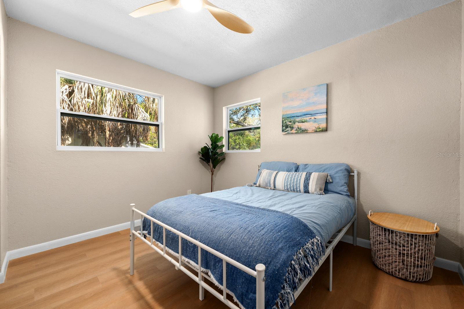 Image 16 of 28 For 1766 Scranton Street S