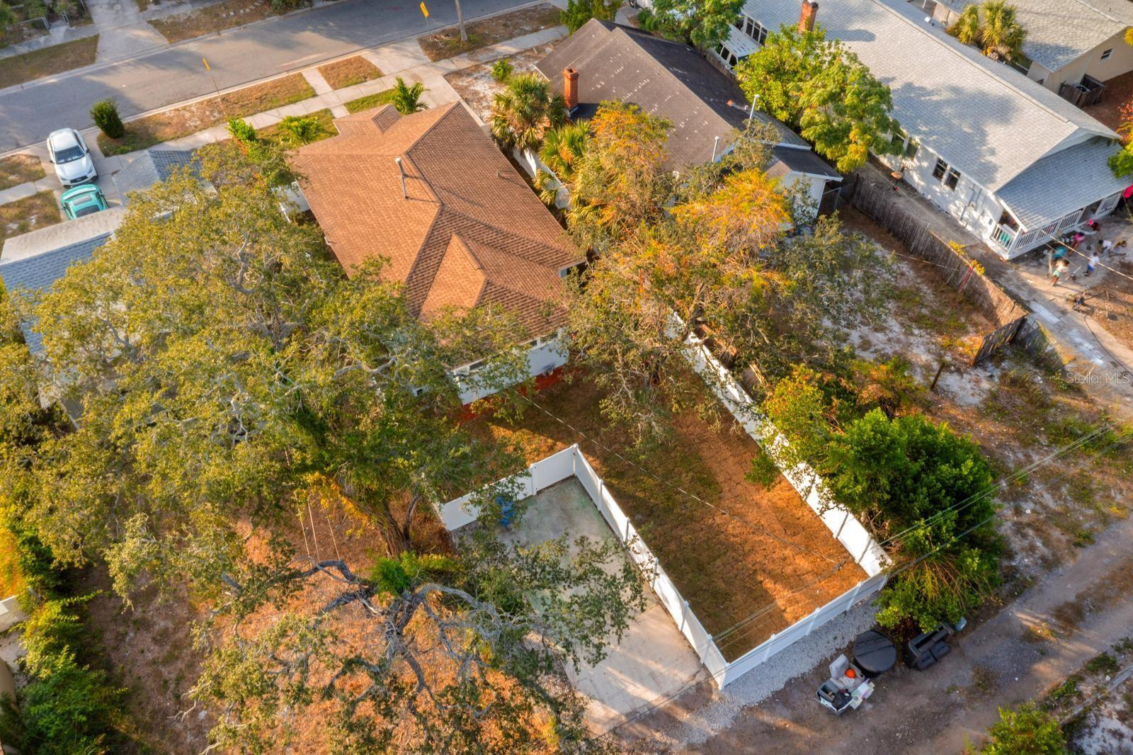 Image 23 of 28 For 1766 Scranton Street S