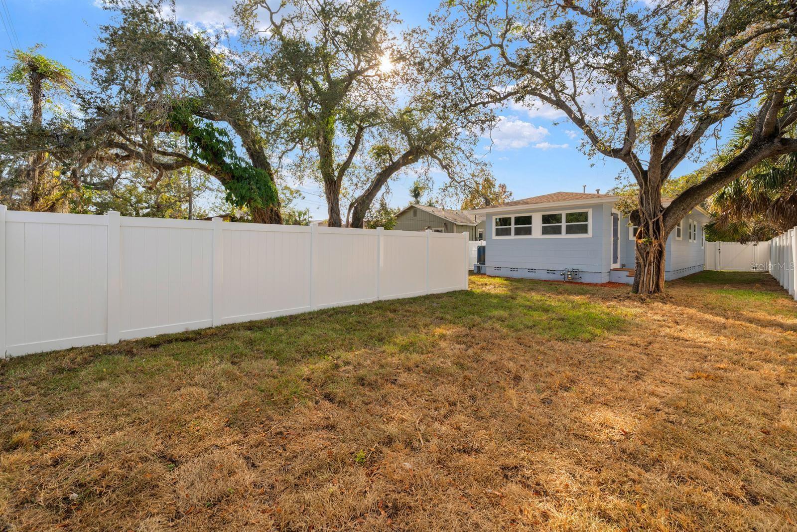 Image 27 of 28 For 1766 Scranton Street S