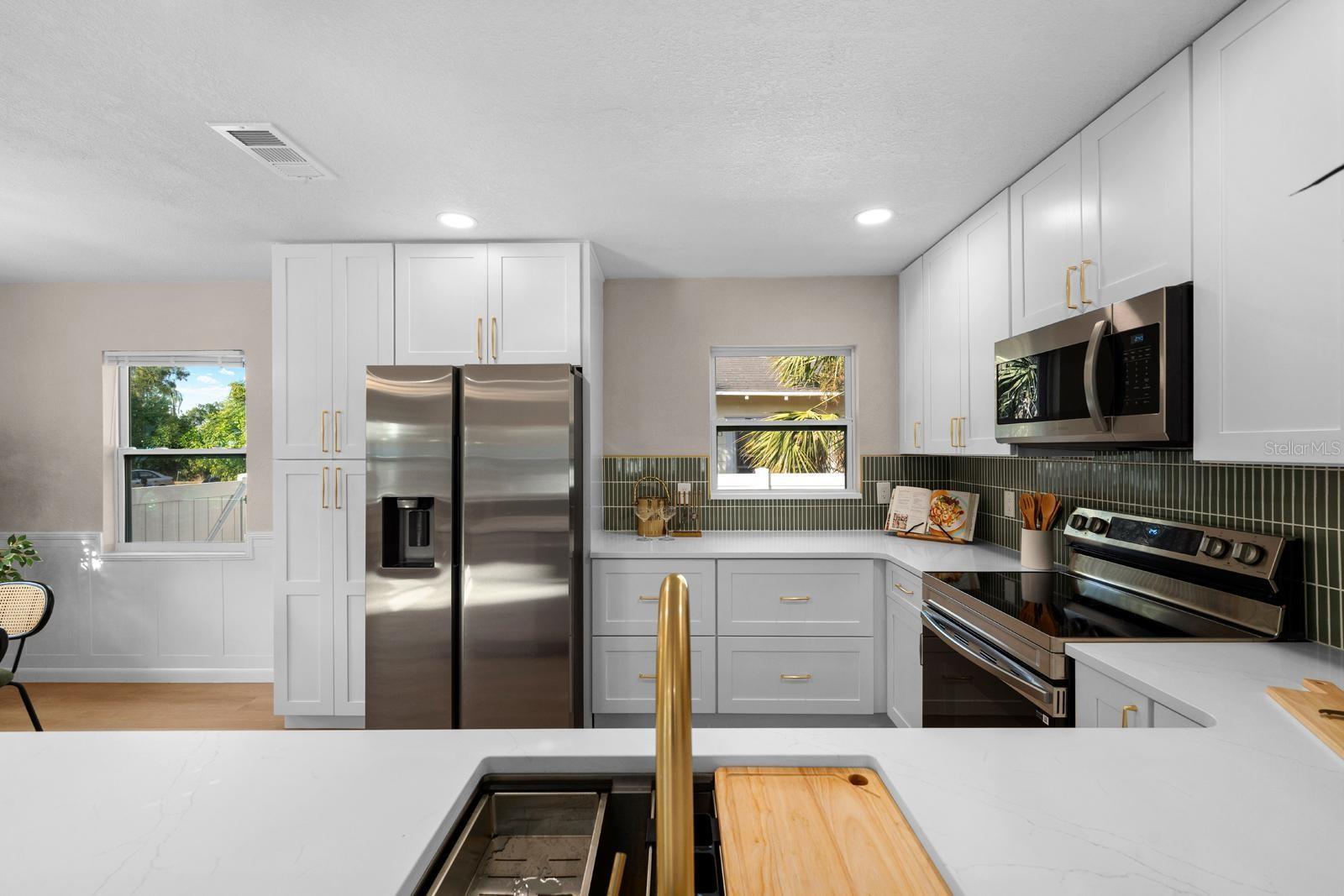 Image 5 of 28 For 1766 Scranton Street S