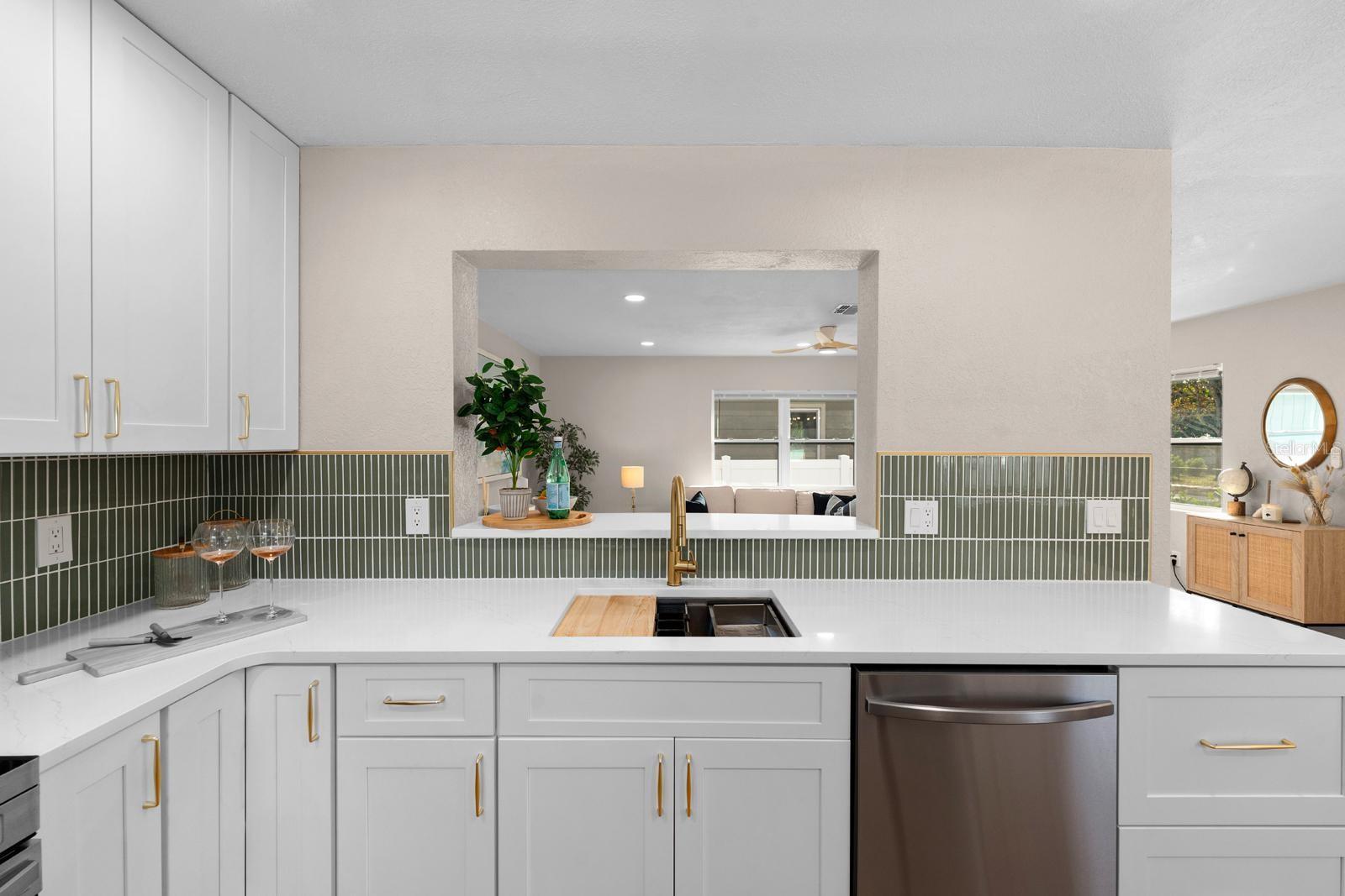 Image 7 of 28 For 1766 Scranton Street S