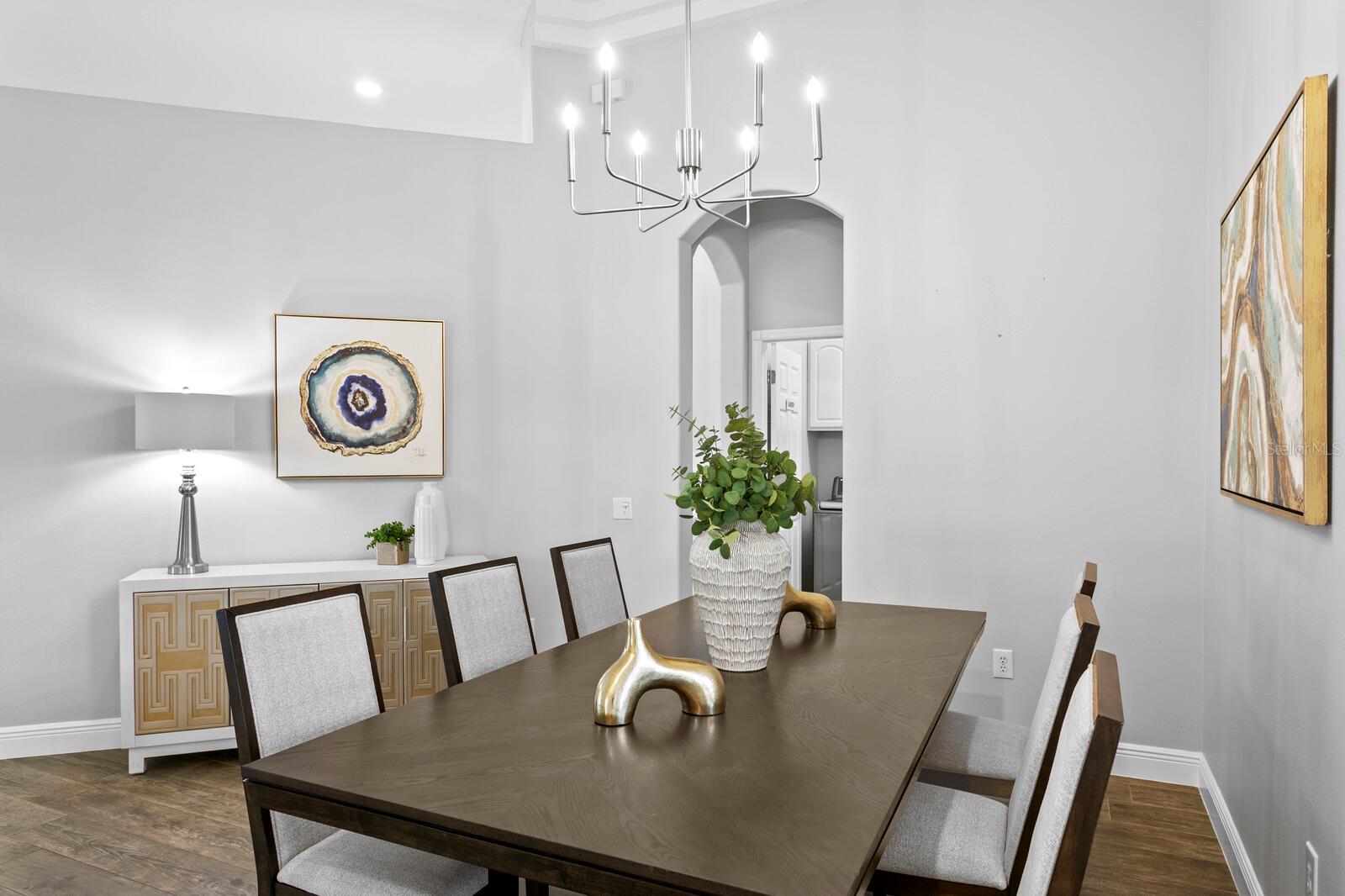 Listing photo id 9 for 17384 Emerald Chase Drive