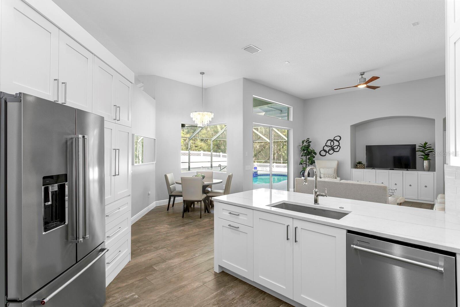 Listing photo id 20 for 17384 Emerald Chase Drive