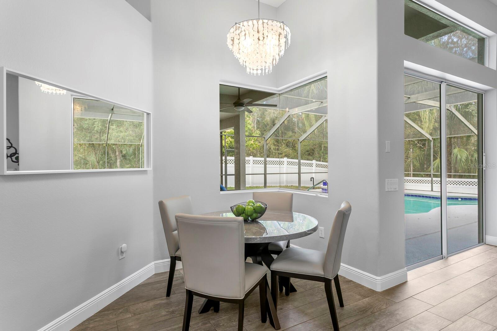 Listing photo id 24 for 17384 Emerald Chase Drive