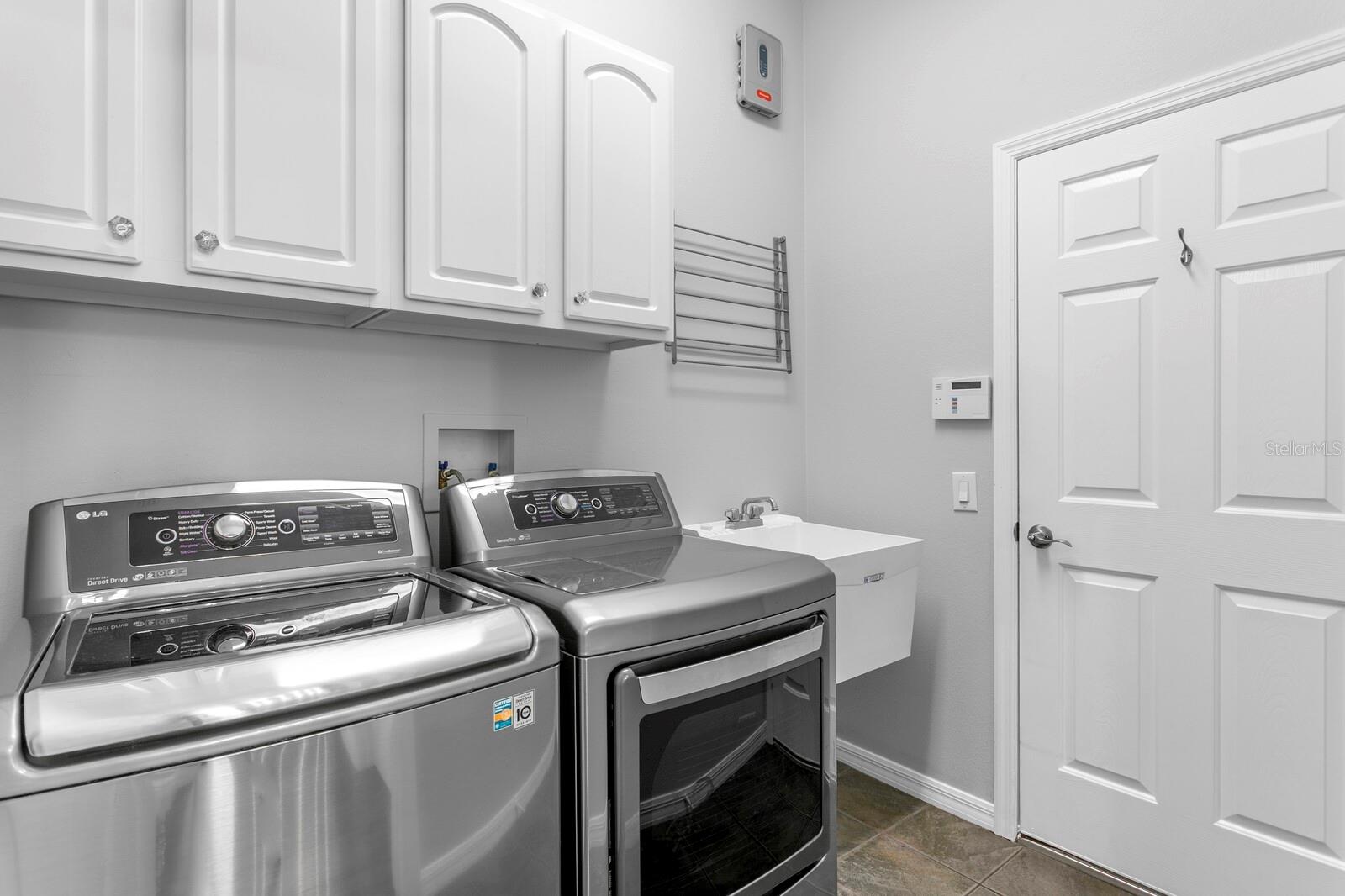 Listing photo id 26 for 17384 Emerald Chase Drive