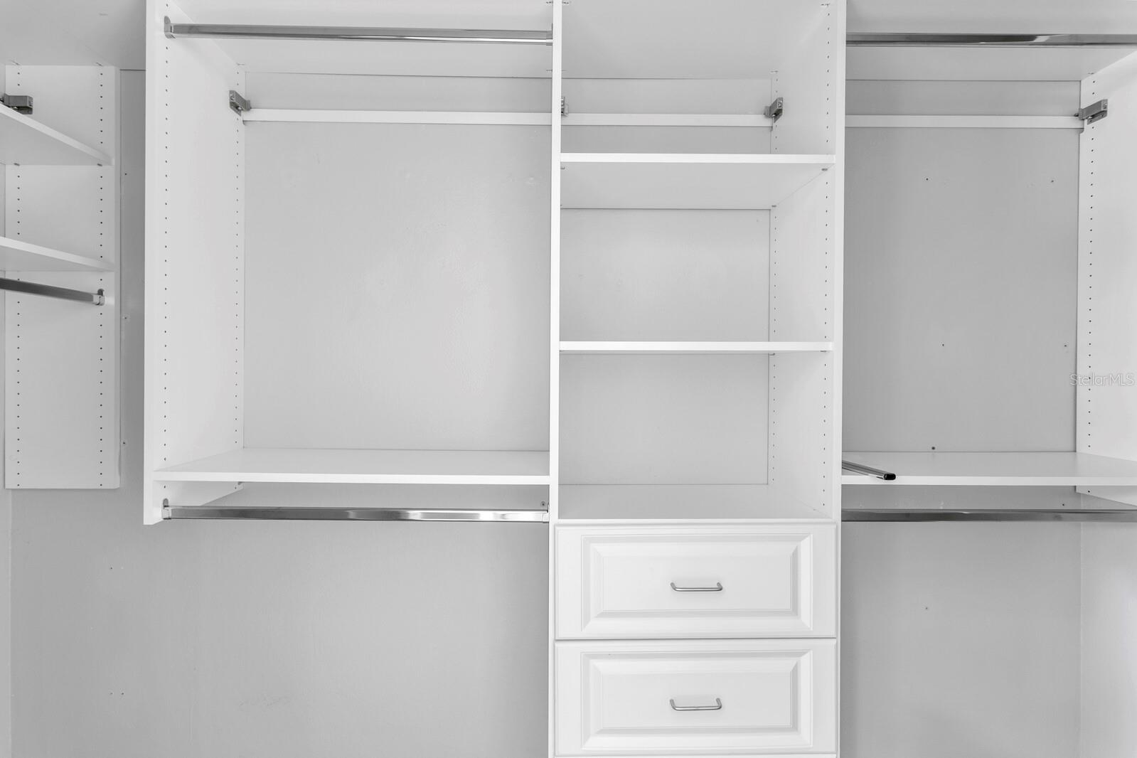 Listing photo id 32 for 17384 Emerald Chase Drive